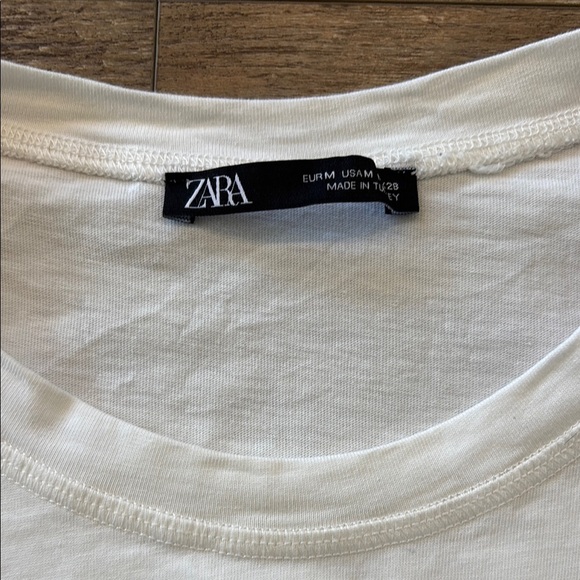 Zara Women’s Medium Tank Top with Black and Yellow Embroidery - Rare in US - Picture 3 of 11